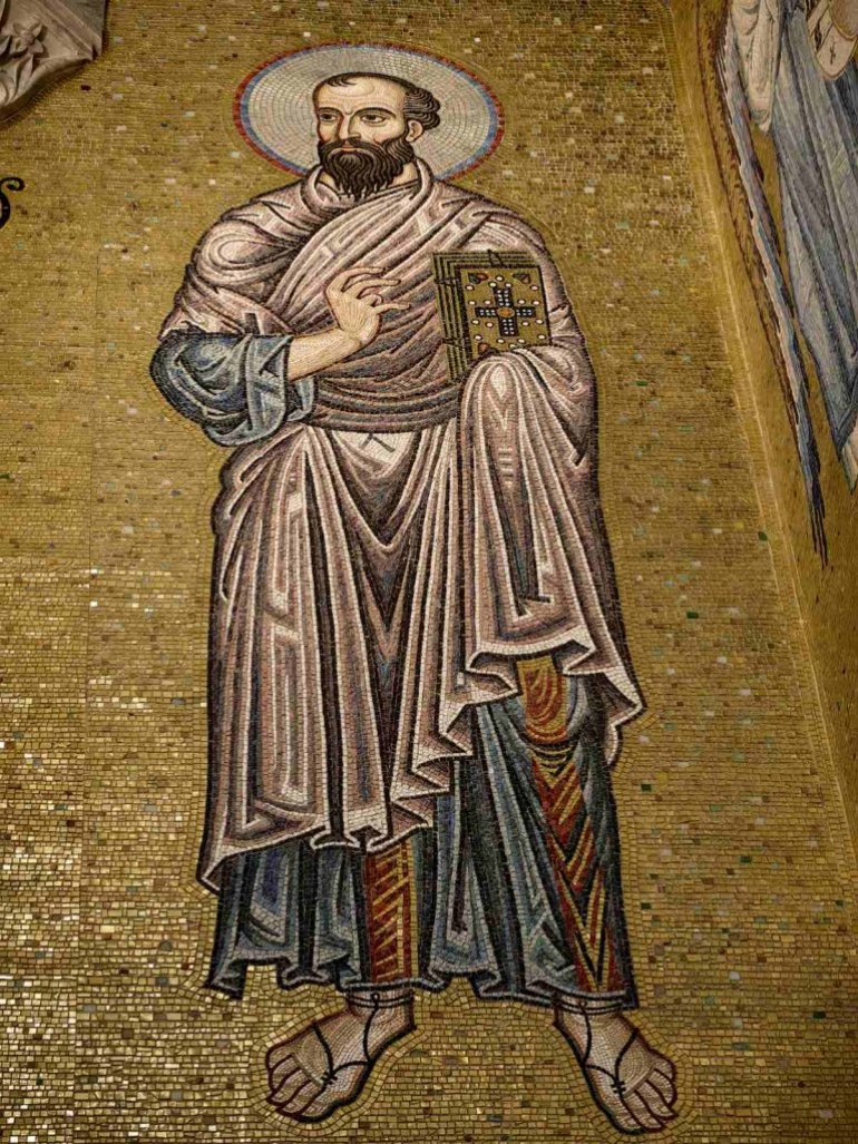 Епископ Нектарије на Петровдан саслуживао Патријарху Порфирију у Храму Светог Саве