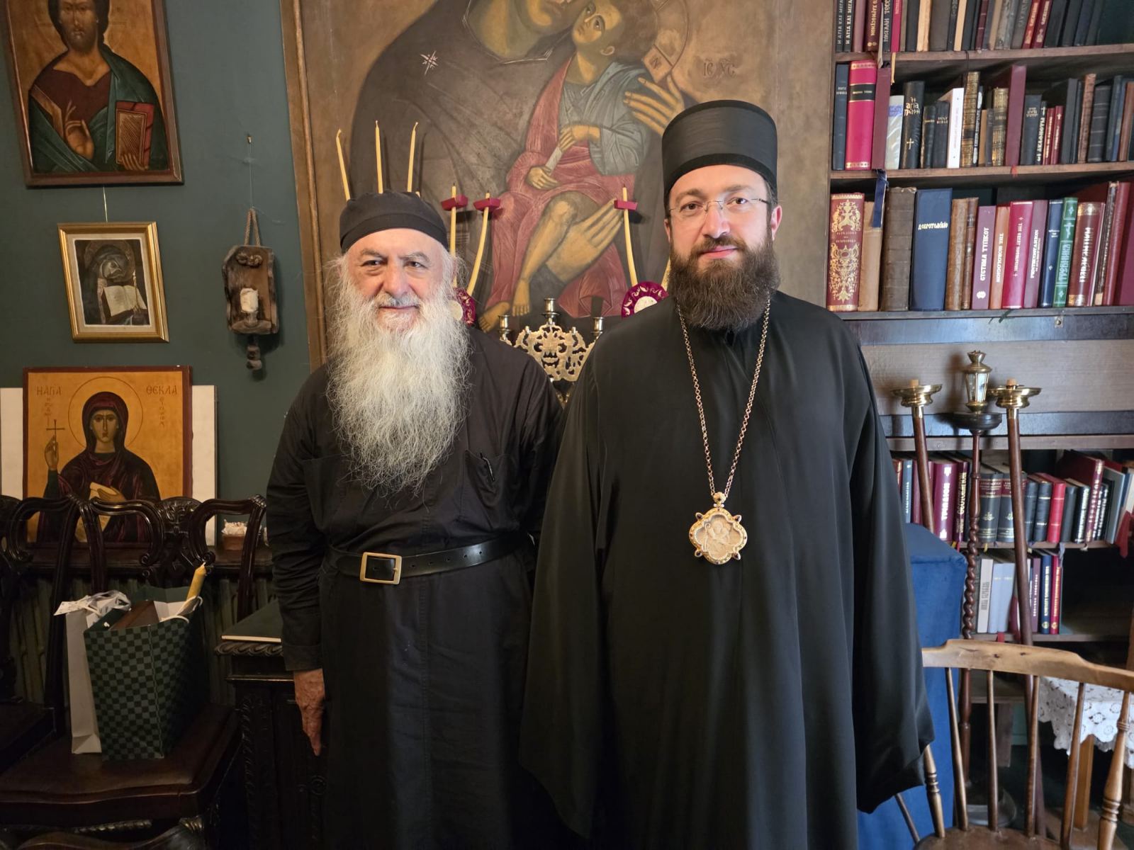 Епископ Нектарије посетио манастир Светог Јована Крститеља у Есексу