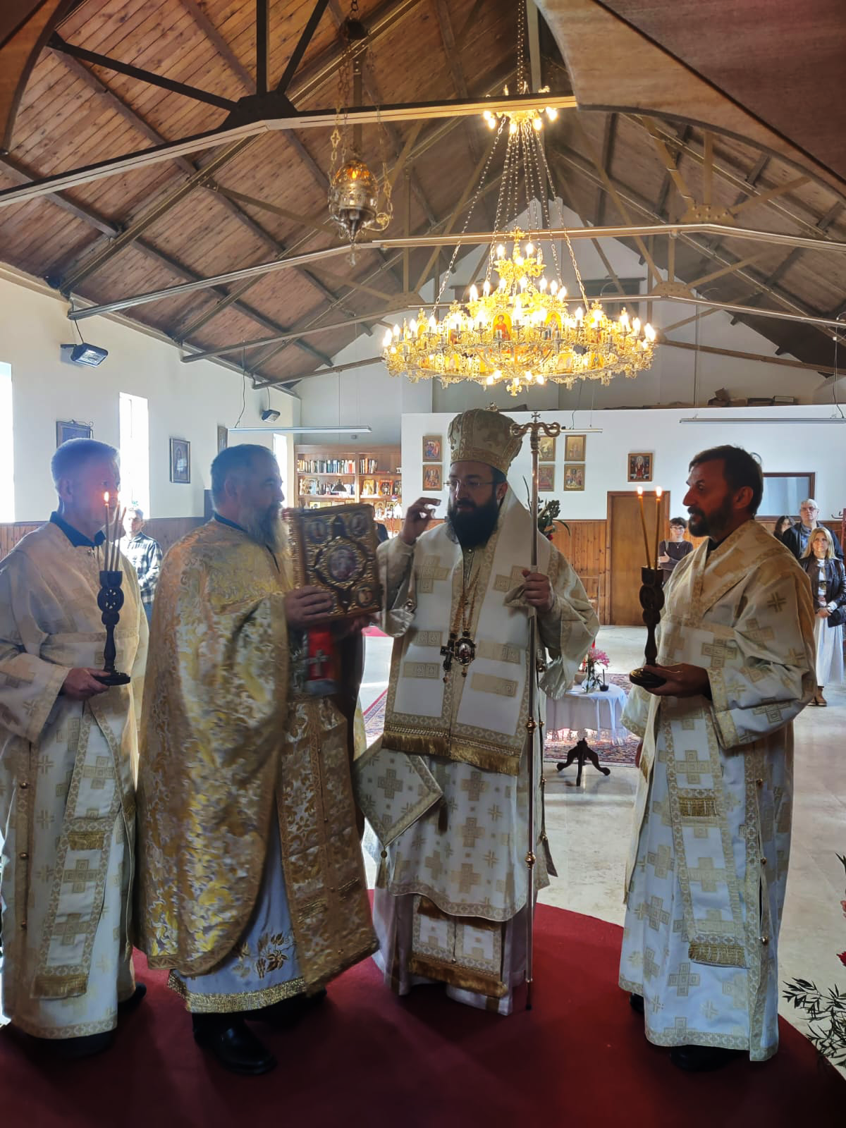 Света Литургија на Илингу